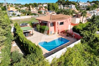 Xalet a Carrió - La Merced - Los Pinos. Villa en venta en calpe, la merced