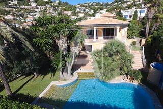 Maison à Pinar de Advocat-Cometa. Villa en venta en moraira, pinar advocat