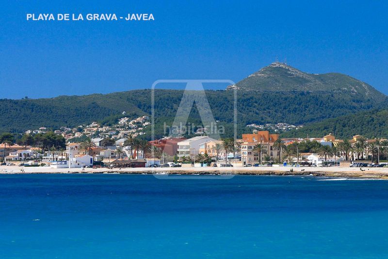 Foto 4d007228-d033-44c5-9f55-2b33404a9263. Xalet amb calefacció piscina a La Granadella - Costa Nova Xàbia