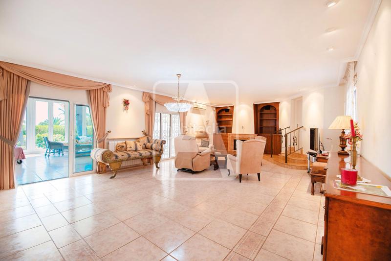 Foto 130df328-fb33-48c8-a97b-a64655077ceb. Chalet avec chauffage parking piscine dans Cala Advocat-Baladrar Benissa