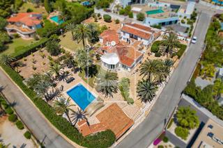 Xalet a Cala Advocat-Baladrar. Villa en venta en benissa, buenavista