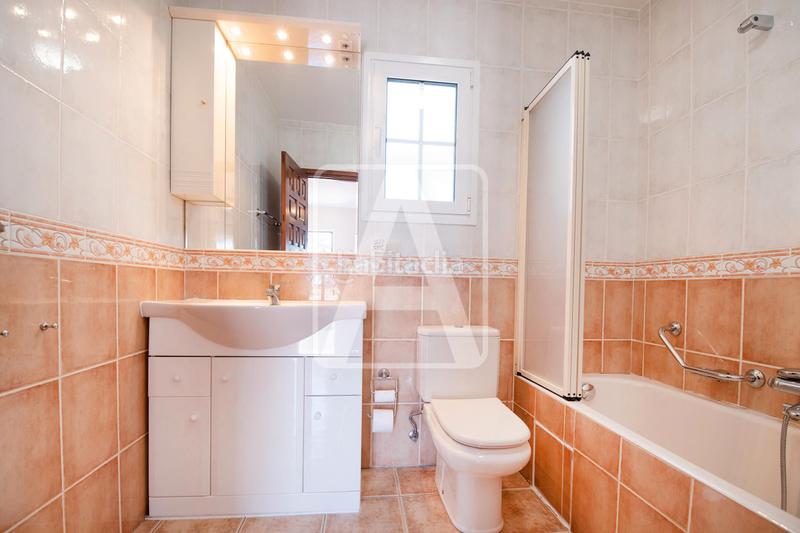 Foto ee12dcea-07d7-4af9-9e5a-7e81a28f9ee2. Chalet avec chauffage parking piscine dans Cala Advocat-Baladrar Benissa