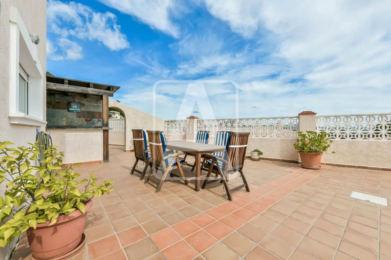 Foto ccb96814-e467-49b8-8426-3c18940beb75. Chalet villa en venta e, oltamar en Oltamar - Cucarres Calp