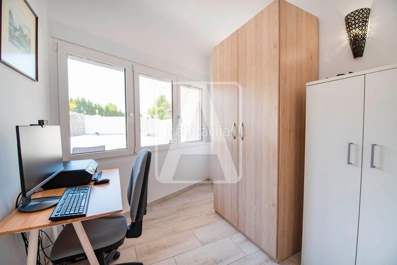 Foto 0d5658e2-2a4f-450a-8281-67cf626c4f2f. Chalet avec chauffage parking piscine dans Cometa Calp