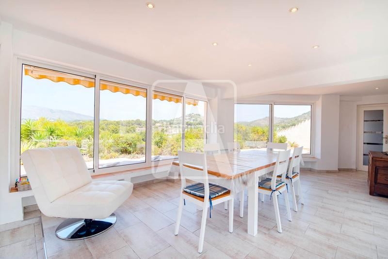 Foto 275cd9f8-c8a0-40a2-aa31-858b14efe866. Chalet avec chauffage parking piscine dans Cometa Calp