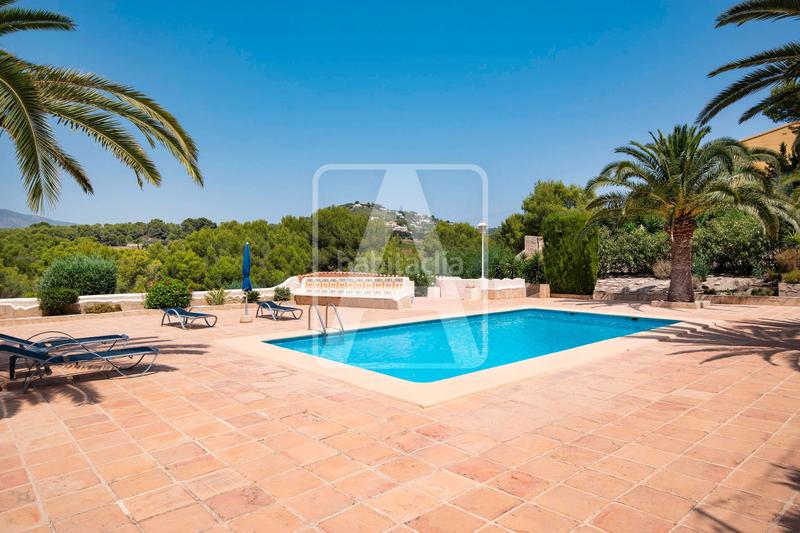 Foto 5d0678cf-c248-41e3-91db-e8c7ef687514. Chalet avec chauffage parking piscine dans Cometa Calp