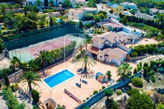 Chalet à Cometa. Villa en venta en calpe, cometa