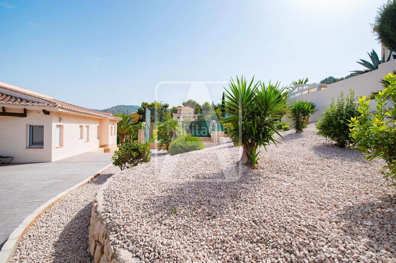 Foto b7216589-4f95-4cc0-8899-7eab6d4c0492. Chalet avec chauffage parking piscine dans Cometa Calp