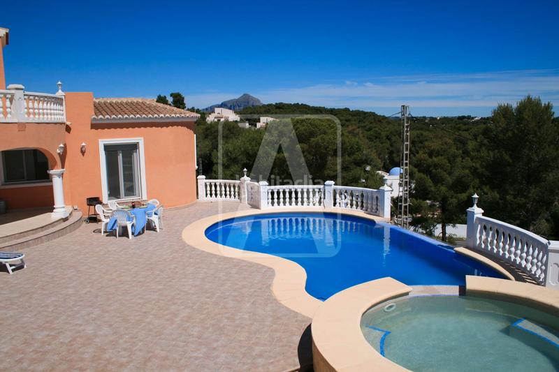 Foto 94c2ff51-ea0a-4686-8655-d4cdd4987bba. Xalet amb piscina a Partida Comunes-Adsubia Xàbia