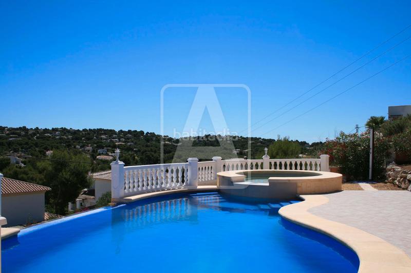 Foto 95d4fb0b-eb08-4e8a-94af-a82615818e05. Xalet amb piscina a Partida Comunes-Adsubia Xàbia