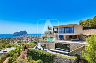 Xalet a La Fustera. Villa en venta en benissa
