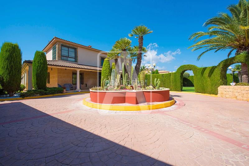 Foto 93c9d493-be78-486c-8ab5-4d445c3a030f. Chalet villa en venta e, casanova en Marisol Park - Ortembach - Los Almendros Calp