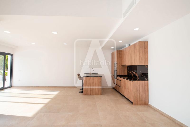 Foto 8303118b-feae-460e-b5da-d1a5afab1462. Xalet amb calefacció aparcament piscina a La Fustera Benissa