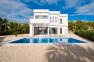 Xalet a La Fustera. Villa en venta en benissa, la fustera