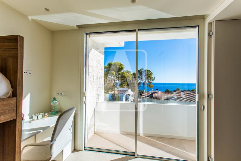 Foto 3cfac4a9-68f2-4118-8777-db7b02a6441a. Chalet avec cheminée parking piscine dans La Fustera Benissa