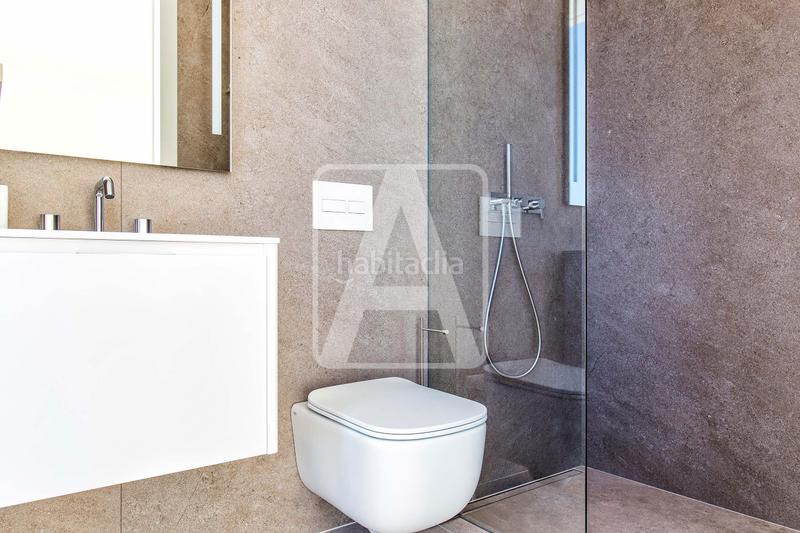 Foto a668ffb3-f3f3-498b-9ce5-7d4aa577481a. Chalet avec cheminée parking piscine dans La Fustera Benissa