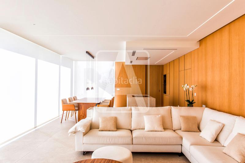 Foto a8a993b6-0755-4d08-b8ae-fe7686c30d31. Chalet avec cheminée parking piscine dans La Fustera Benissa