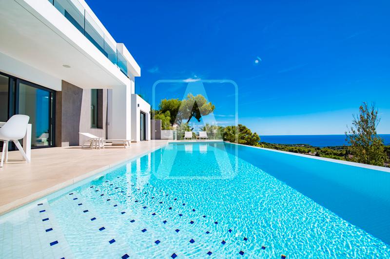 Foto 02579d54-48df-49aa-97d4-2c3f5abdaa3e. Chalet villa en venta en La Fustera Benissa