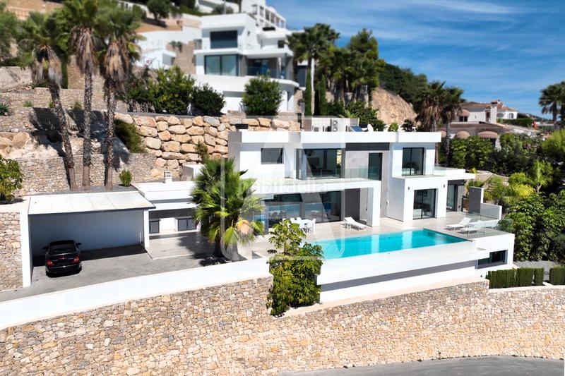 Foto 5decd792-b44e-4e81-8cce-eac0b38e9d23. Chalet villa en venta en La Fustera Benissa