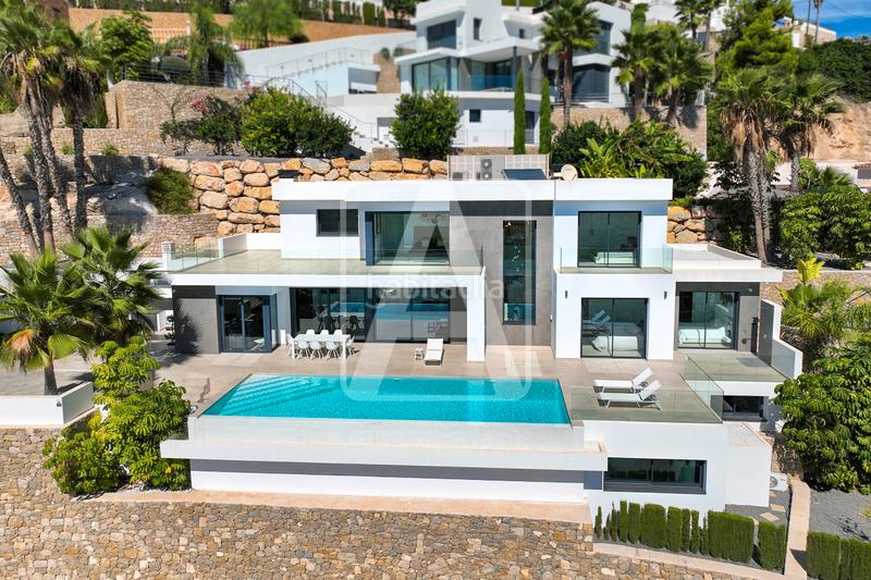 Foto a881bcdd-e4df-4298-9dea-3b87c19ff968. Chalet villa en venta en La Fustera Benissa