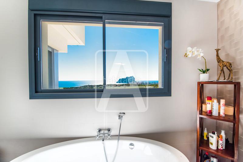 Foto d0daabb3-7a3d-43c2-abe7-e0b137a1d8e0. Chalet villa en venta en La Fustera Benissa