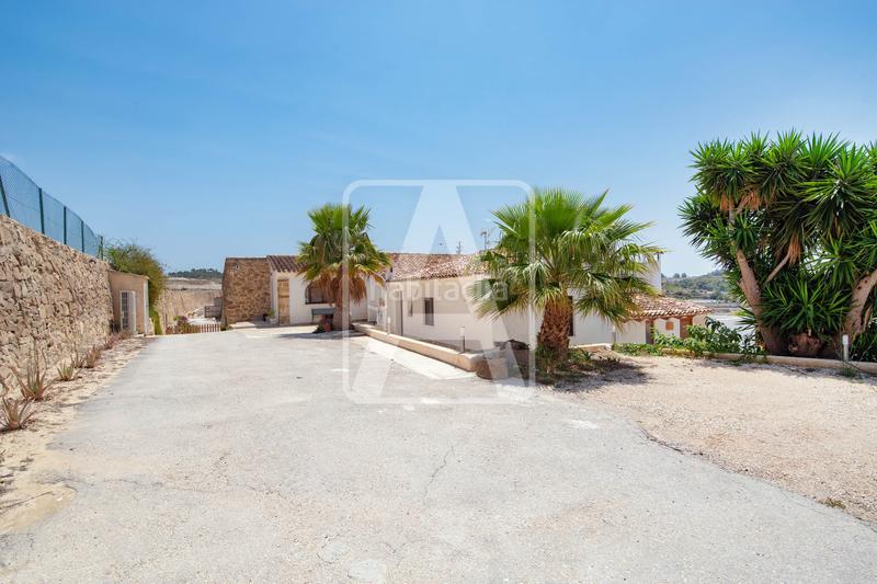 Foto 6d926216-4ba6-41e3-828d-f7129918a245. Chalet villa en venta , llenes en Benissa pueblo Benissa