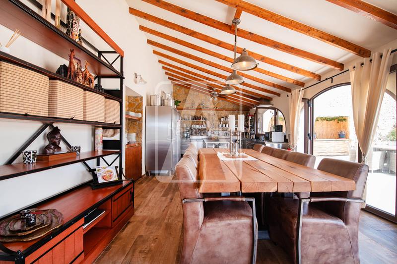 Foto c41d4a80-c020-41b4-a3f9-41fd7a162f63. Chalet villa en venta , llenes en Benissa pueblo Benissa