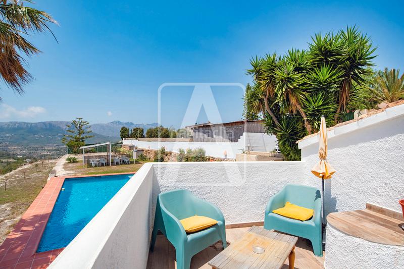 Foto cd1b55b1-f9e1-43f6-b943-a547356c6f8e. Chalet villa en venta , llenes en Benissa pueblo Benissa