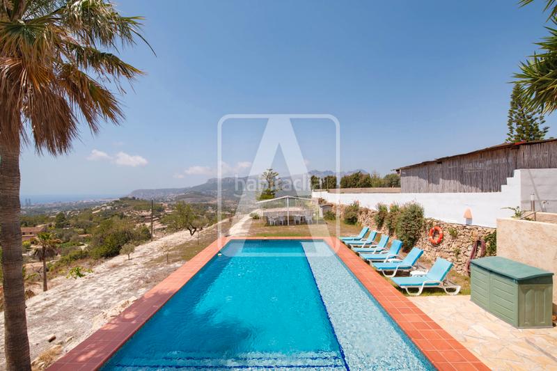 Foto f3f00e93-1edf-4bd8-a606-ba8ce6dd2fb3. Chalet villa en venta , llenes en Benissa pueblo Benissa