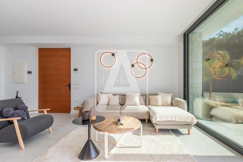 Foto 57f24d62-37d0-450e-b610-27bbc047b89e. Xalet amb aparcament piscina a La Fustera Benissa