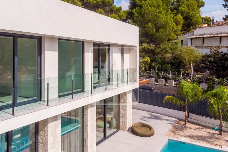 Foto 5db0d5ee-7840-4bca-a3db-b6329b24625d. Xalet amb aparcament piscina a La Fustera Benissa