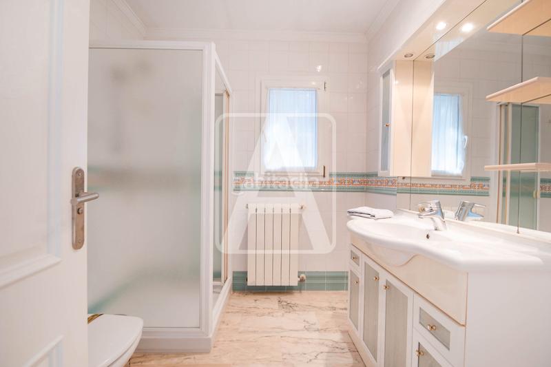 Foto 42b666f0-6c37-4ba8-8644-0540991e1b24. Chalet mit kamin heizung parking pool in Paichi Moraira