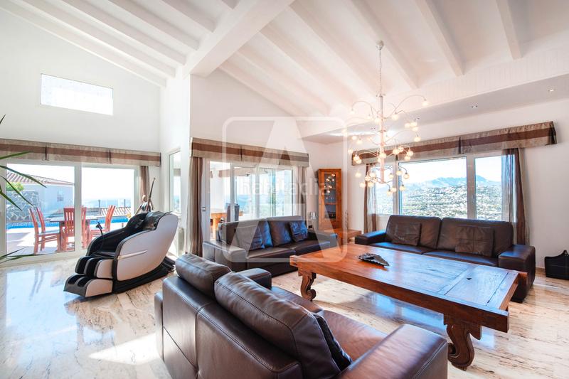 Foto 8ba15fdc-bc04-4440-b984-e1cee5ec2aee. Chalet mit kamin heizung parking pool in Paichi Moraira