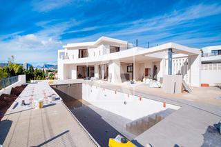 Xalet a Marisol Park - Ortembach - Los Almendros. Villa en venta en calpe, enginent