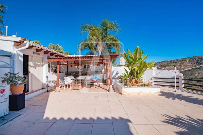 Foto 7fa478fe-0799-43a5-b360-f261b5343d4f. Chalet with heating parking pool in La Empedrola Calp
