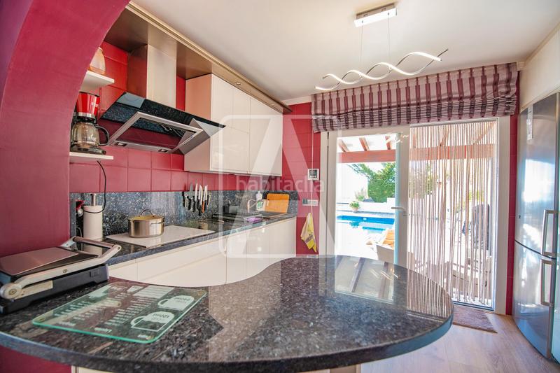 Foto d57ec258-b9a4-4c6a-ad0b-0d2f37c4647a. Chalet with heating parking pool in La Empedrola Calp