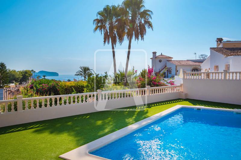 Foto d5365c2a-7b6a-499d-822e-0c7233beddbd. Chalet villa en venta , La Fustera en La Fustera Benissa