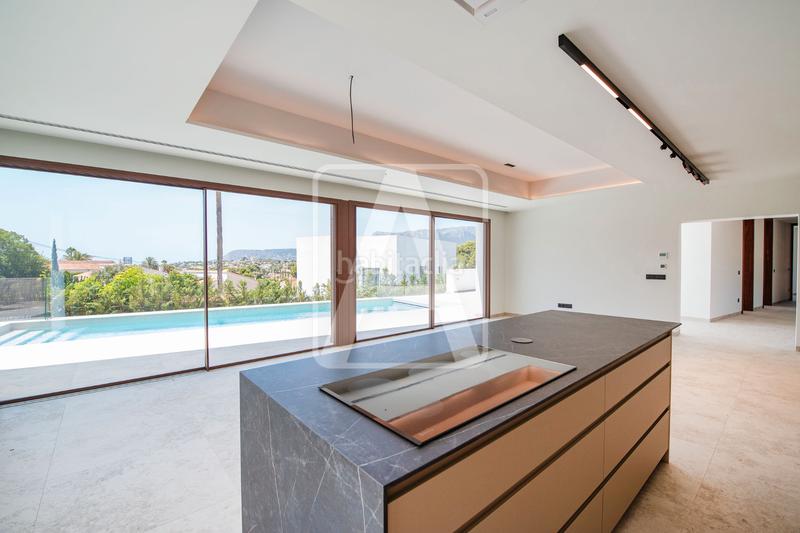 Foto a6208d81-d2b2-46c6-abd6-5f0924909fd8. Xalet amb calefacció aparcament piscina a Gran Sol Calp