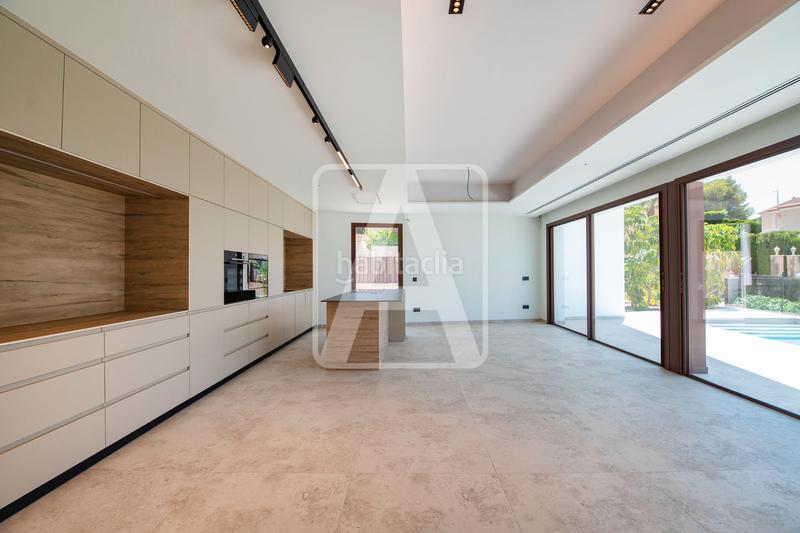 Foto f671f5ed-54b9-45f1-9bd7-b874dd560c8b. Xalet amb calefacció aparcament piscina a Gran Sol Calp