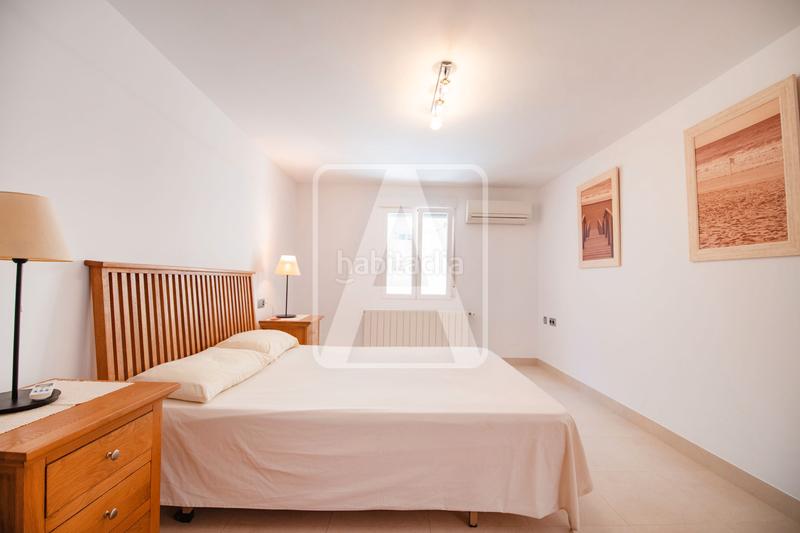 Foto 08f57492-e1a4-45a4-a4bd-d26ed68e9427. Chalet mit kamin heizung parking pool in Oltamar - Cucarres Calp