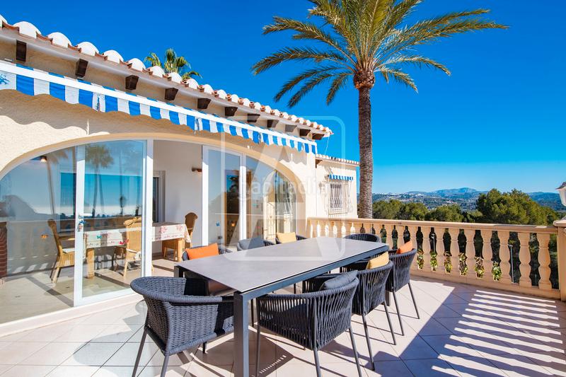 Foto 4b3f6718-b40f-4178-bd03-b1ca482ad95f. Chalet mit kamin heizung parking pool in Oltamar - Cucarres Calp