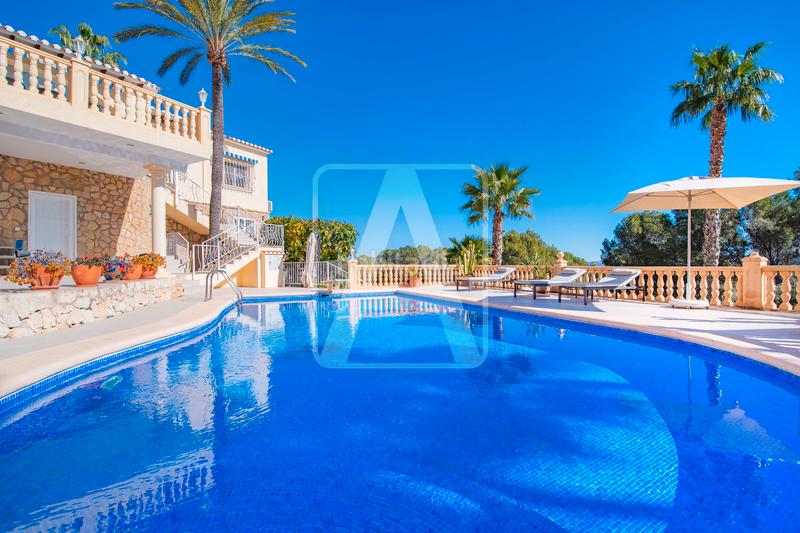 Foto 8fef0a61-d7ca-4f85-92ce-2f8e76e843c8. Chalet mit kamin heizung parking pool in Oltamar - Cucarres Calp
