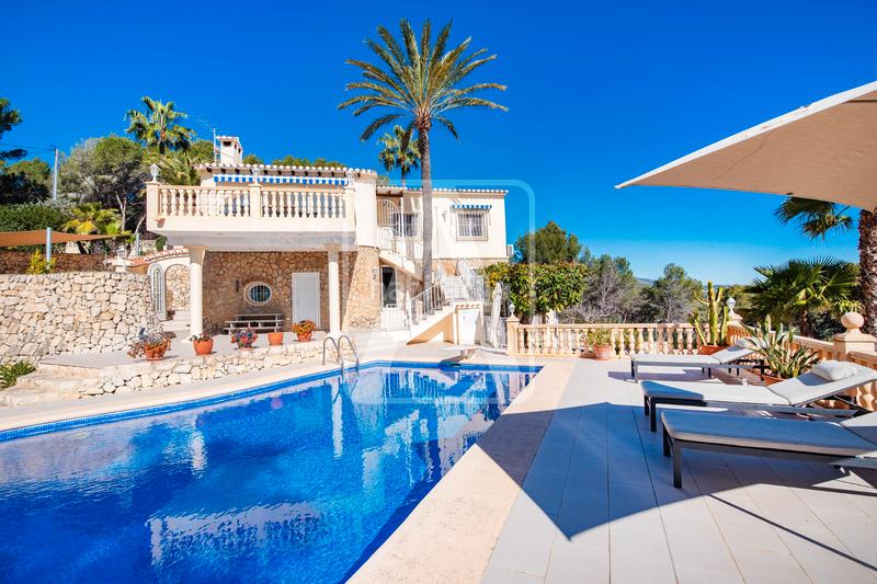 Foto bc8087ff-61bf-4989-be13-fd6e8b4f71a6. Chalet mit kamin heizung parking pool in Oltamar - Cucarres Calp