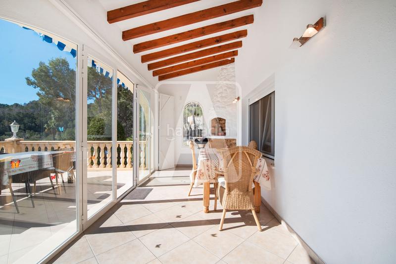 Foto fef4d292-a1c0-4d46-b6a1-6ca4809eb108. Chalet mit kamin heizung parking pool in Oltamar - Cucarres Calp