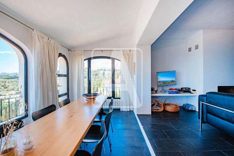 Foto 454bd35f-e85d-429f-9143-0453507af8d0. Xalet amb xemeneia calefacció aparcament piscina a Benissa