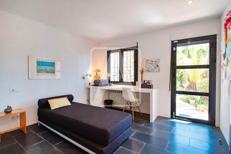 Foto 45d76e05-66c2-4f63-93b7-1bea57c00f13. Xalet amb xemeneia calefacció aparcament piscina a Benissa