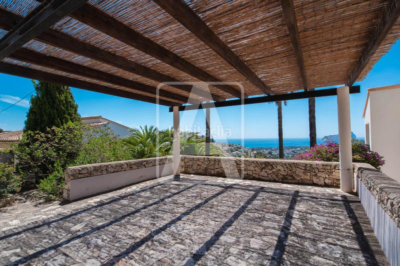 Foto 9d00c2ab-f91d-47ba-bad1-5f9cf681b9eb. Xalet amb xemeneia calefacció aparcament piscina a Benissa