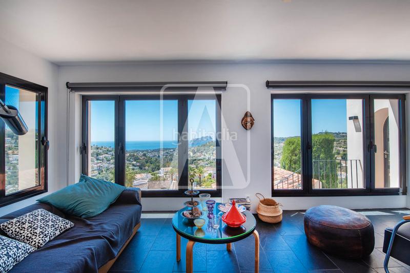 Foto ade7c907-d3d7-4b23-877c-36a917eb003d. Xalet amb xemeneia calefacció aparcament piscina a Benissa