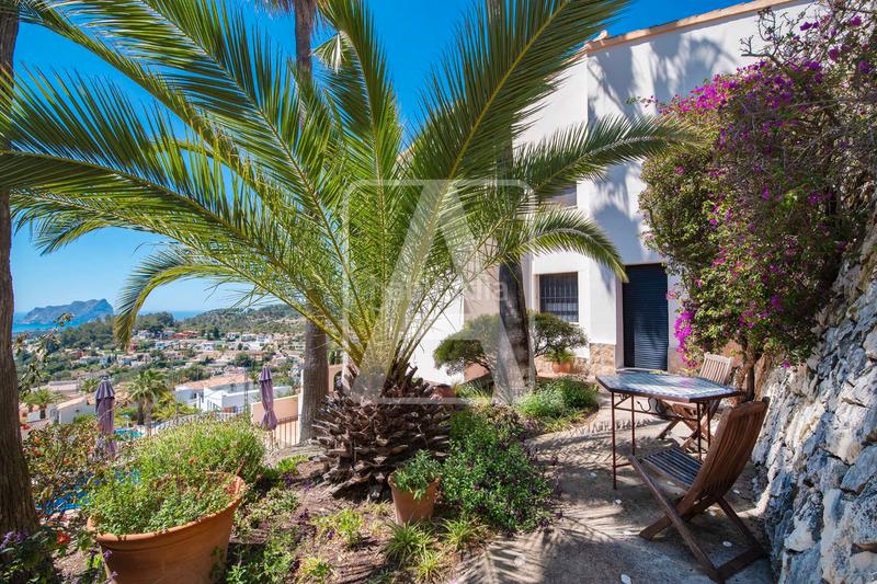 Foto c2063ecb-417f-41cf-a868-7a95639561e4. Xalet amb xemeneia calefacció aparcament piscina a Benissa