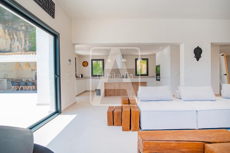 Foto 175a90a4-8189-42e9-8d50-6aa40e739f5c. Xalet amb xemeneia aparcament piscina a La Viña-Montemar-San Jaime Benissa